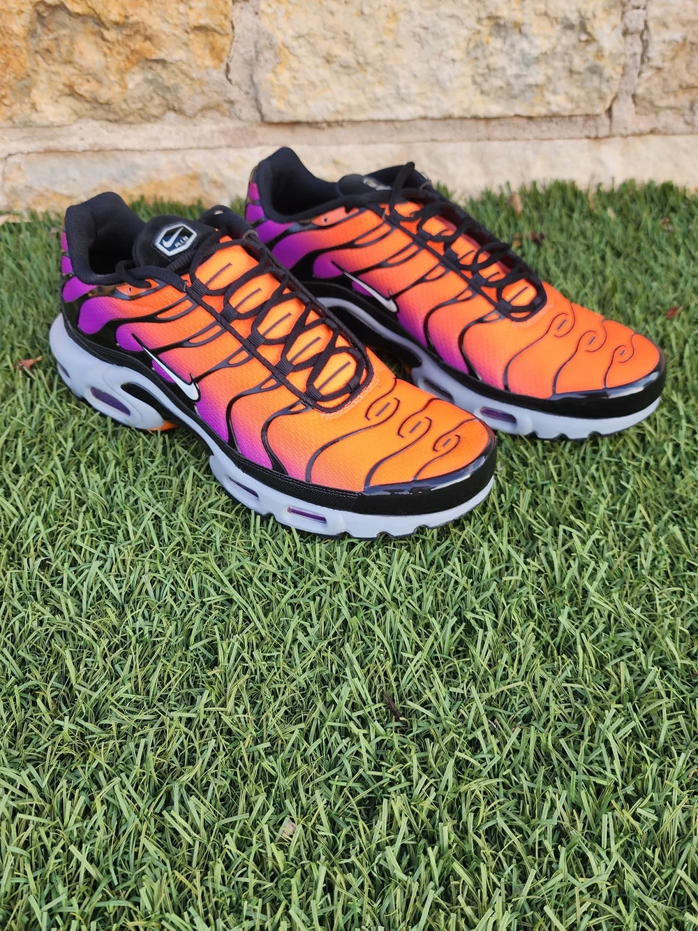 Nike Air Max Plus TN Gradient Flame Running Shoes - Purple Orange Pink Yellow - Picture 2 of 8